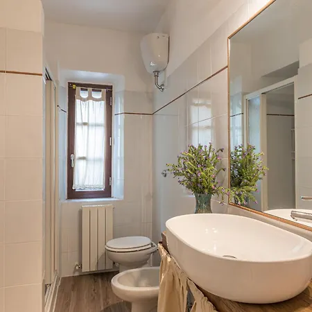 Apartment Montepescini *